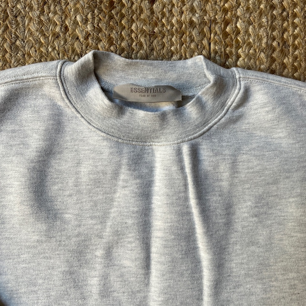 Essentials Fear of God Light Gray Oatmeal Crewneck Sweatshirt - Picture 4 of 8